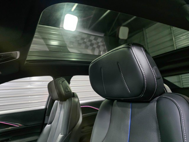 Used 2024 Cadillac Lyriq Sport image 17