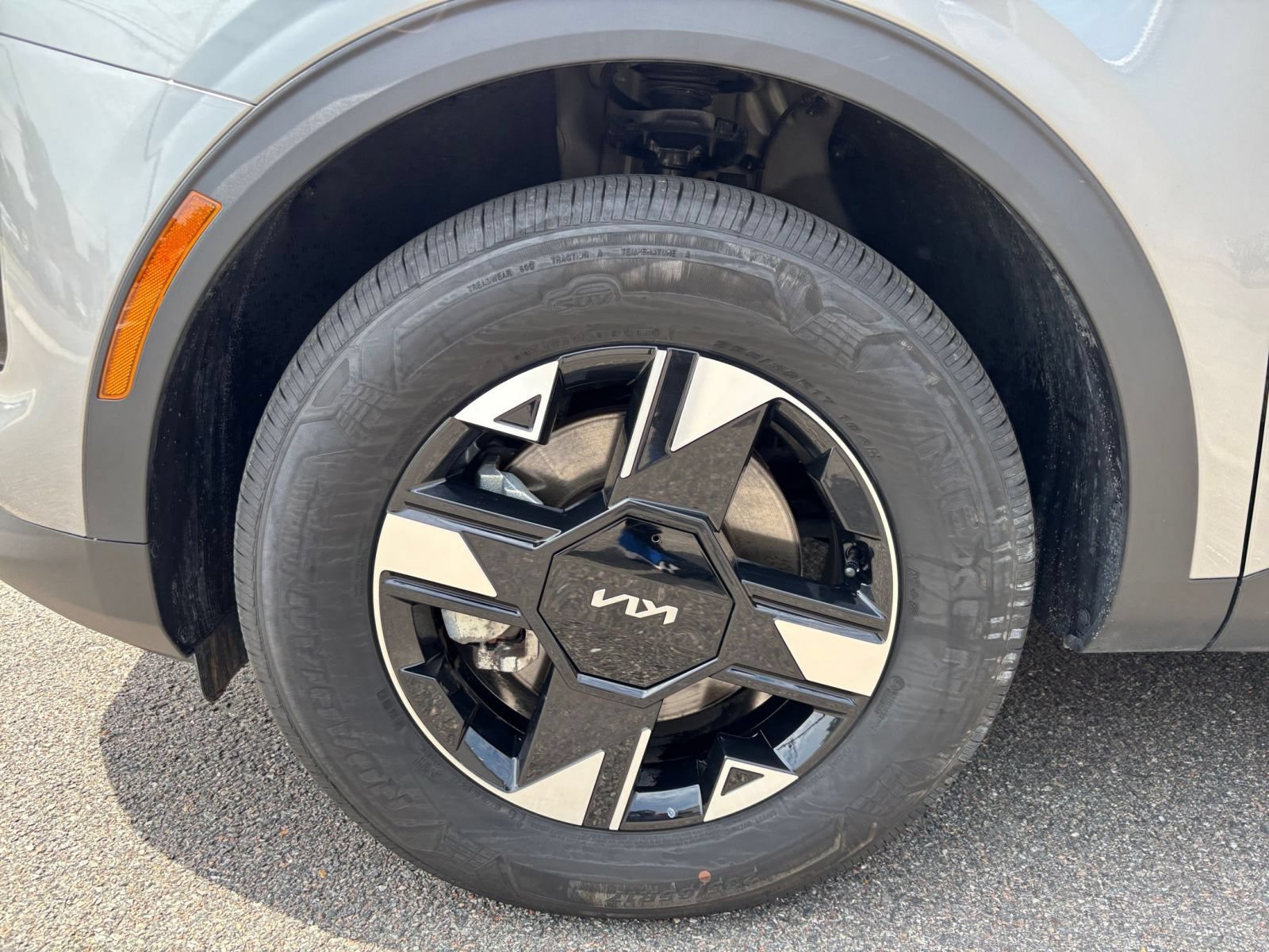 Used 2026 Kia Sportage LX AWD/4WD image 30