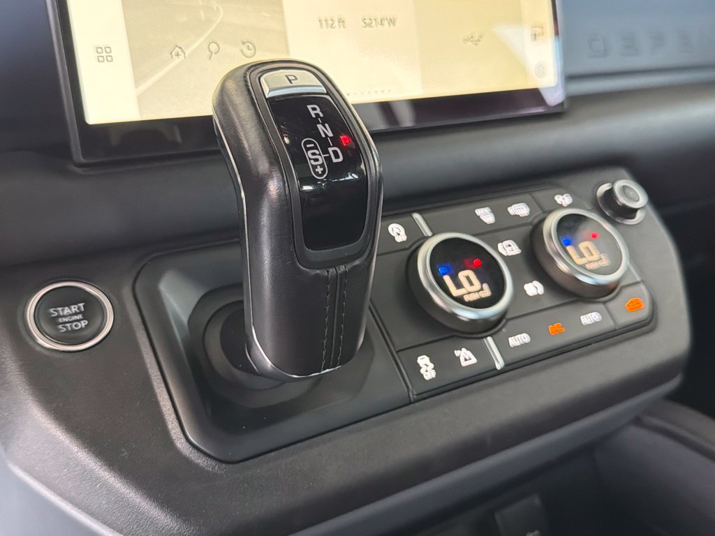 Used 2022 Land Rover Defender 110 X-Dynamic HSE AWD/4WD image 29