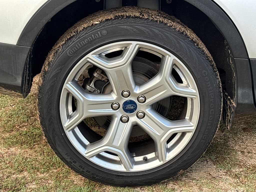 Certified 2019 Ford Escape Titanium AWD/4WD image 13