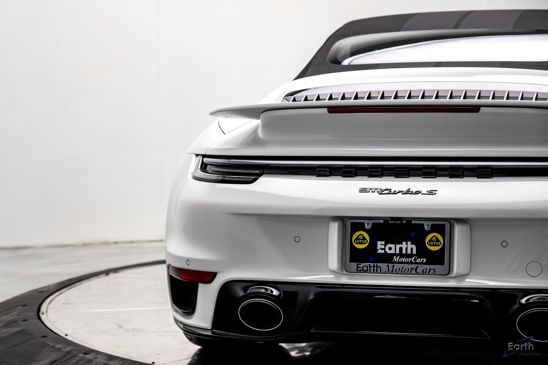 Used 2024 Porsche 911 Turbo S AWD/4WD image 17