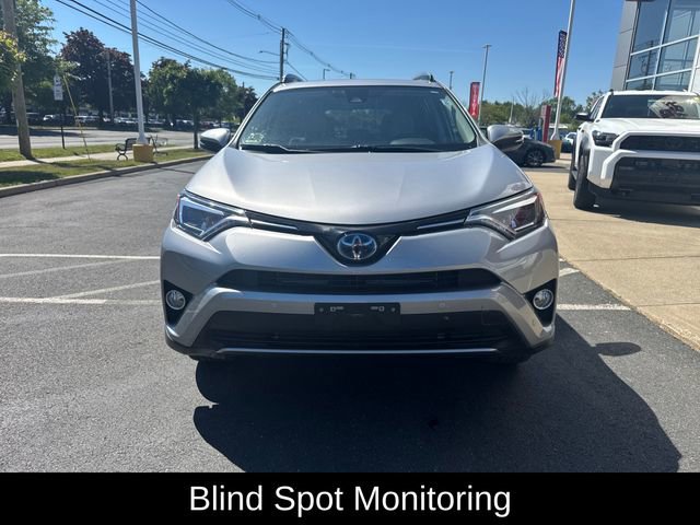 Used 2018 Toyota RAV4 Limited AWD/4WD image 9