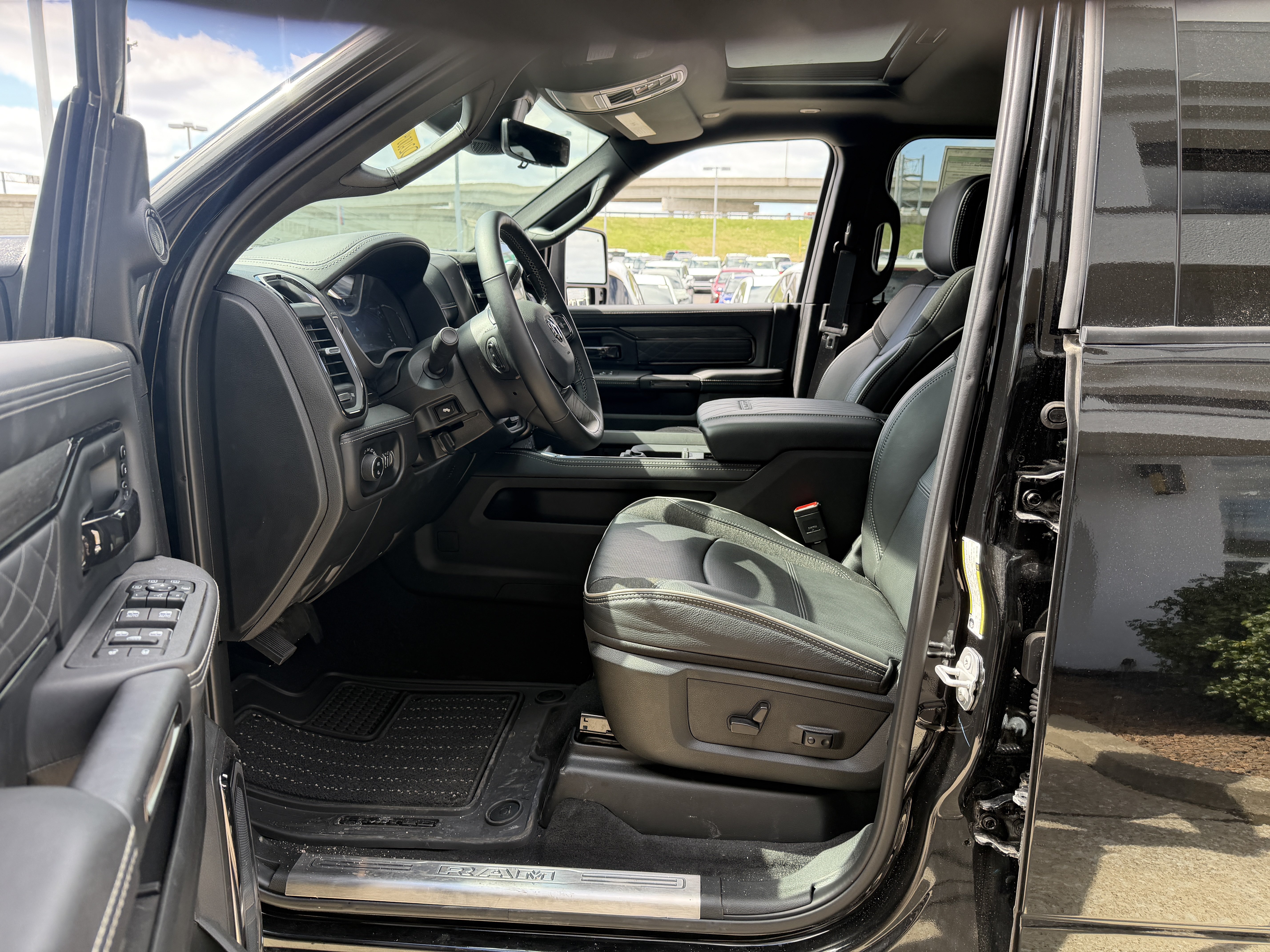 New 2026 RAM 2500 Limited image 37