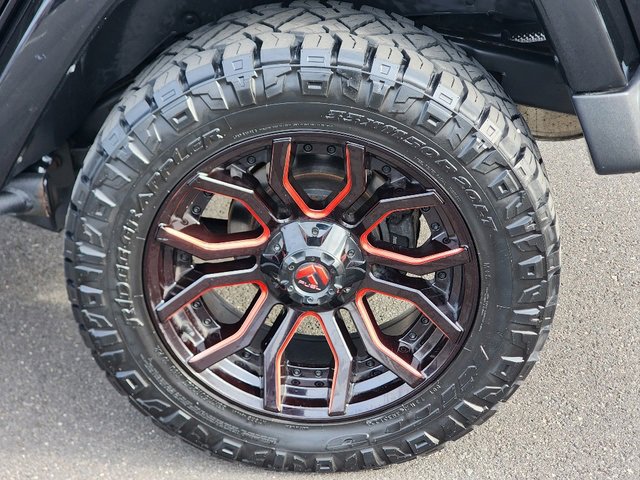 Used 2016 Jeep Wrangler Unlimited Rubicon image 15