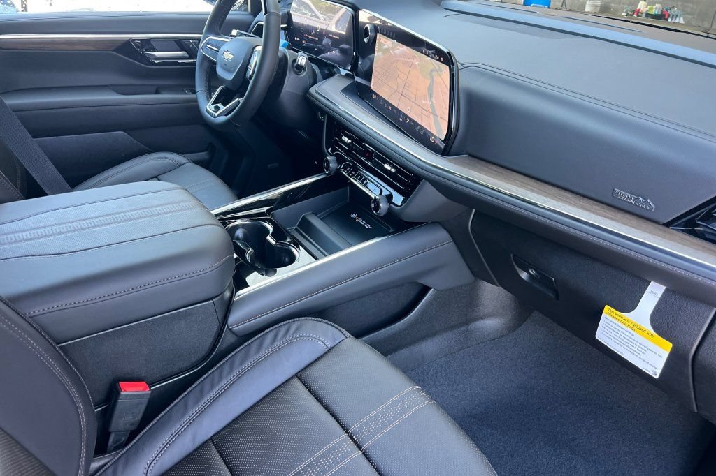 New 2026 Chevrolet Tahoe High Country AWD/4WD image 15