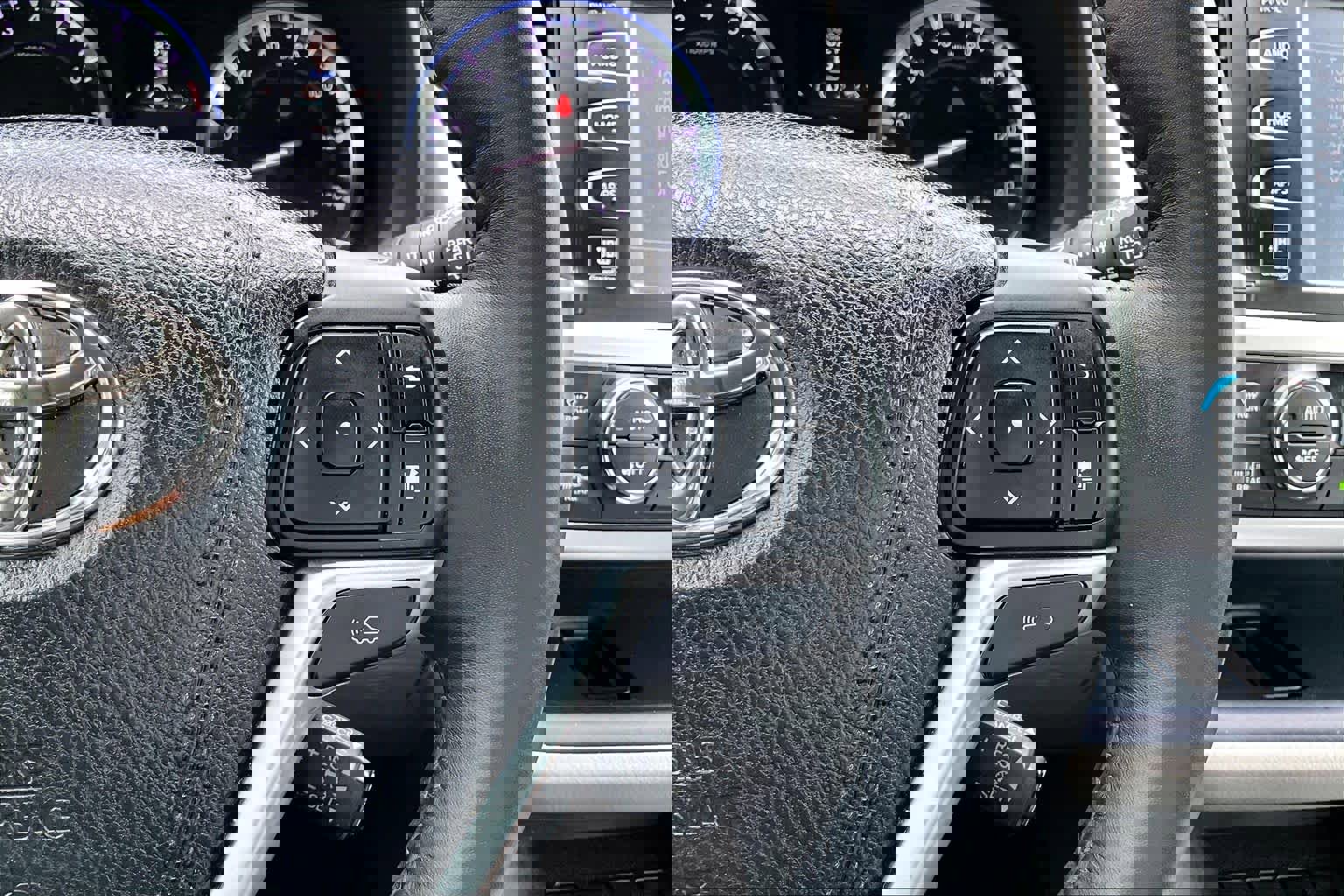 Used 2015 Toyota Highlander Limited Platinum FWD image 23