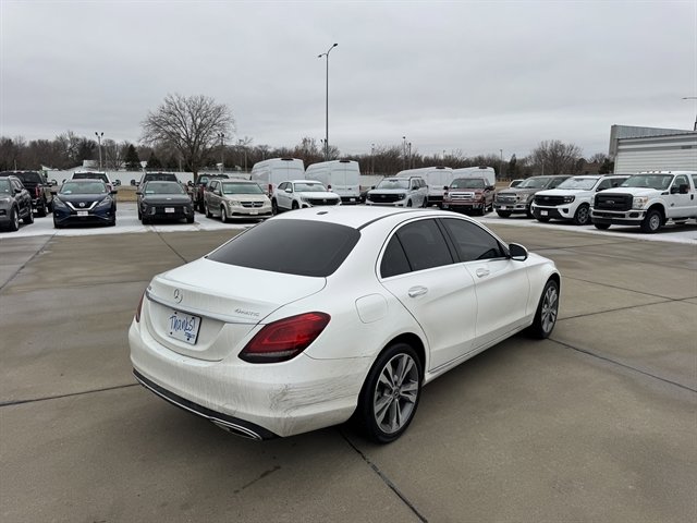 Used 2019 Mercedes-Benz C 300 4MATIC Sedan image 3