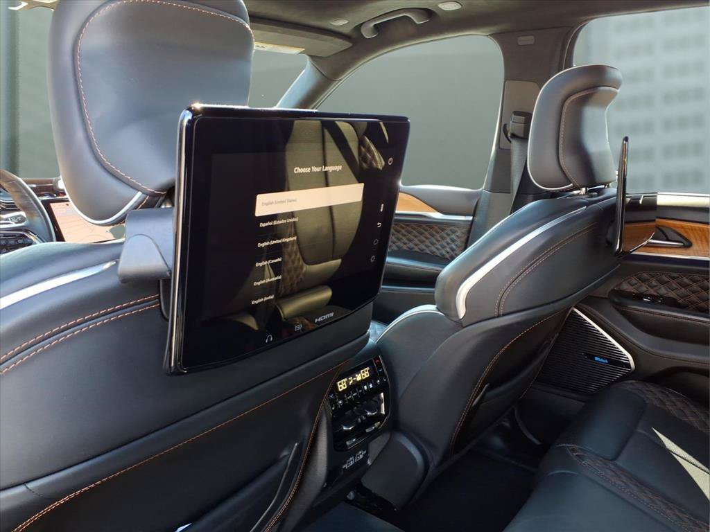 Certified 2023 Jeep Grand Cherokee Summit AWD/4WD image 23