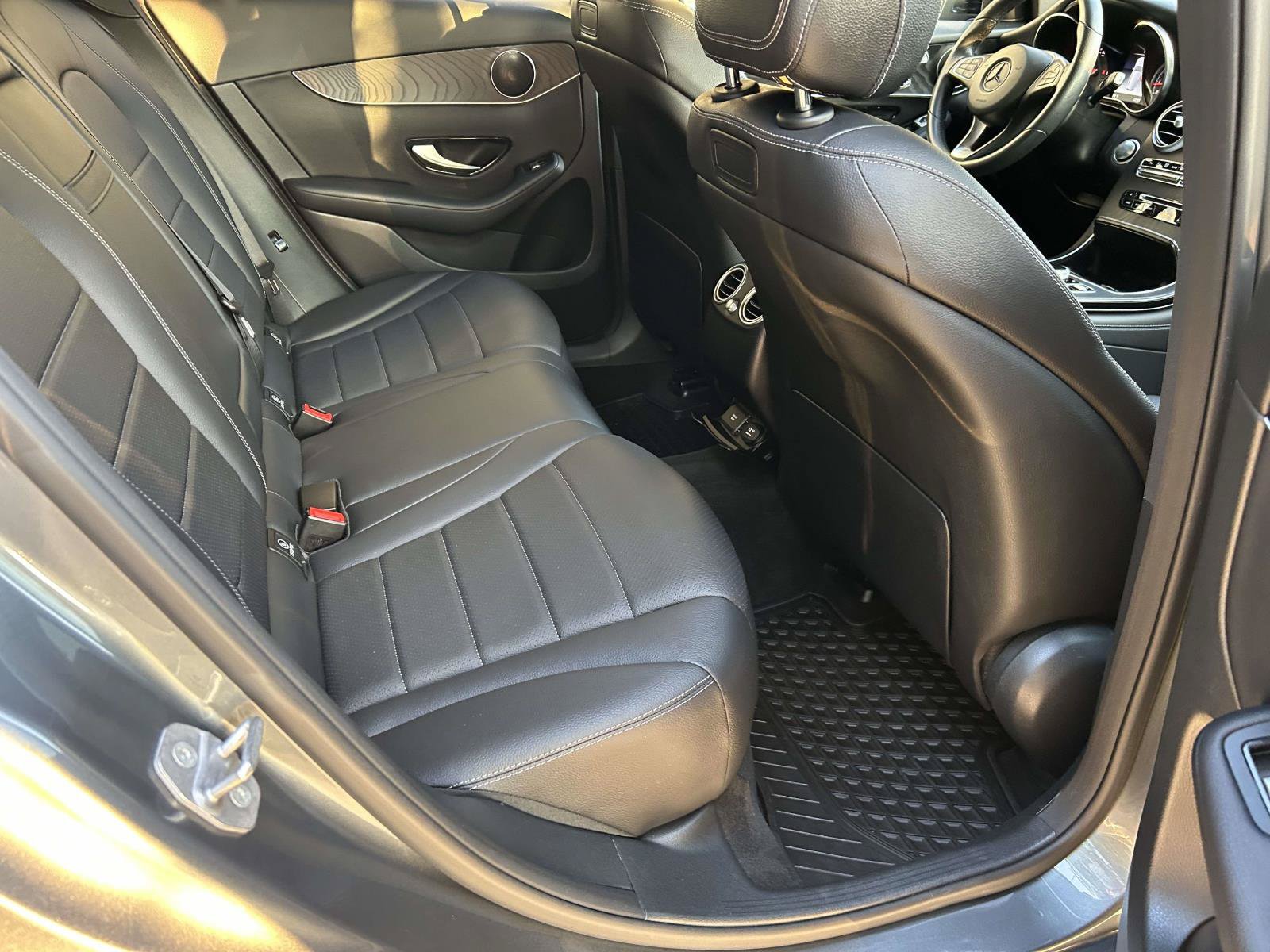 Used 2018 Mercedes-Benz GLC 300 4MATIC image 47