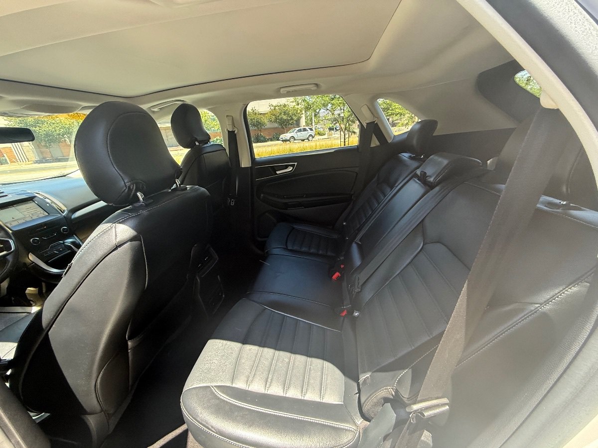 Used 2016 Ford Edge SEL w/ Equipment Group 201A FWD image 17