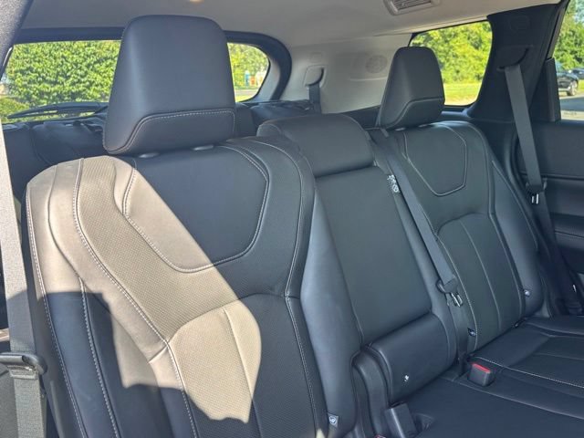 Used 2023 INFINITI QX60 Pure AWD/4WD image 32