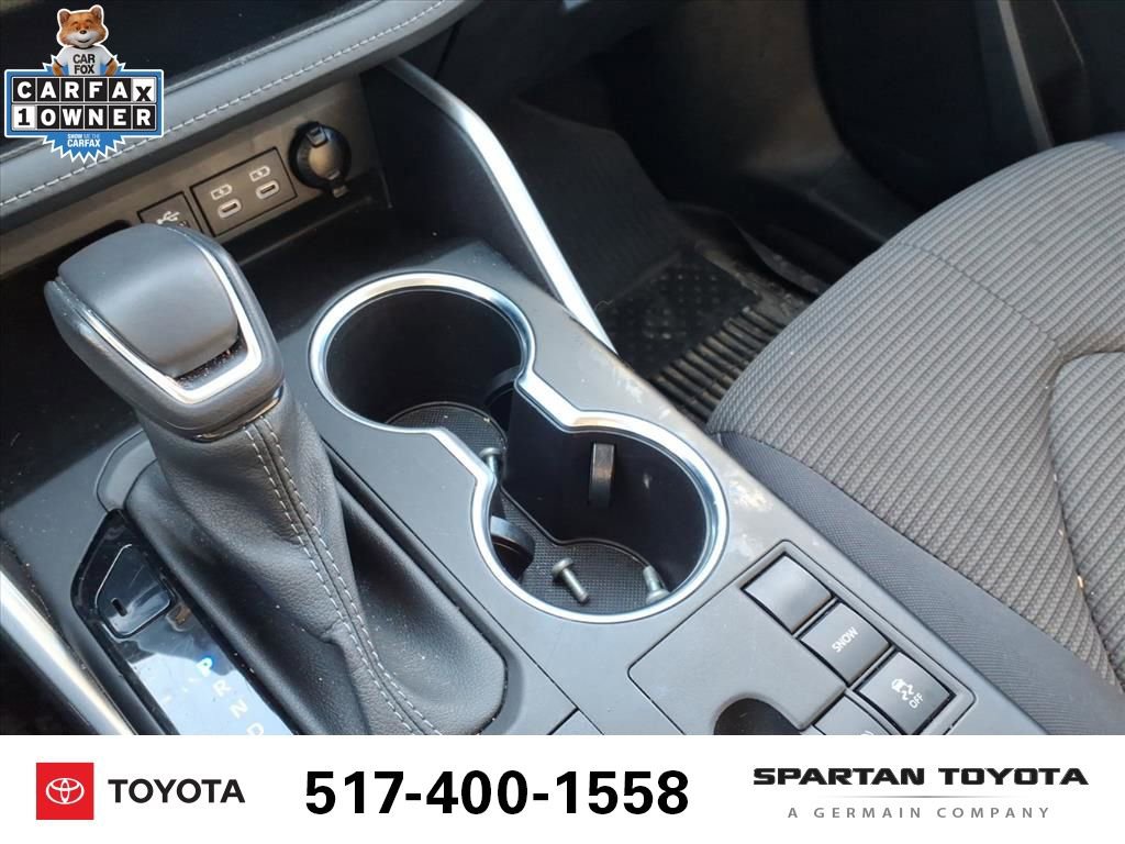 Used 2023 Toyota Highlander LE image 19