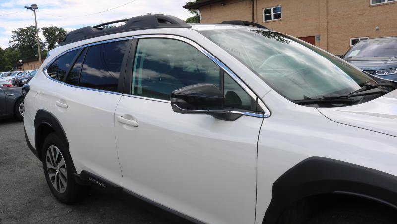 Used 2025 Subaru Crosstrek 2.5i Premium AWD/4WD image 3