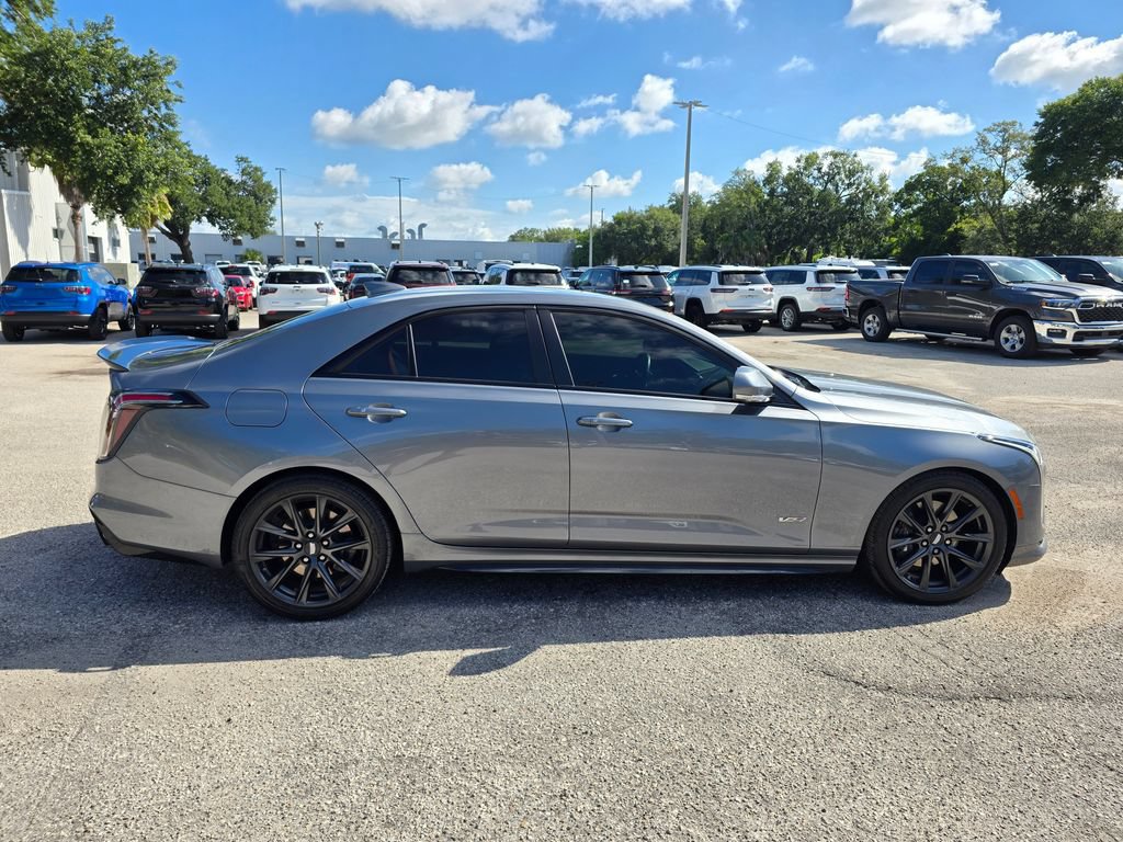 Used 2022 Cadillac CT4 V w/ Technology Package RWD image 7