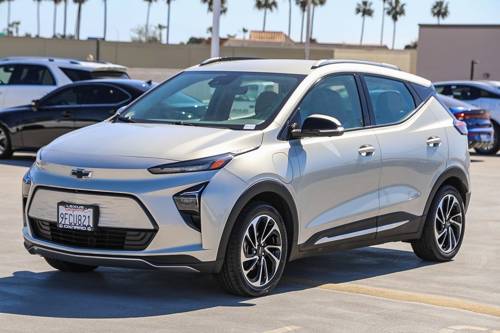 Used 2023 Chevrolet Bolt EUV Premier image 3