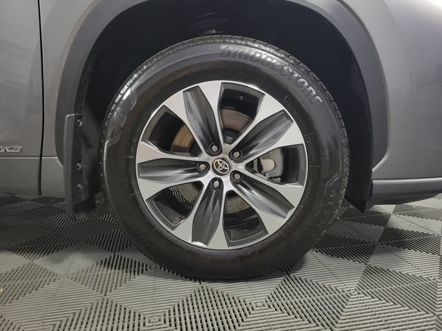 Used 2026 Toyota Highlander XLE AWD/4WD image 9