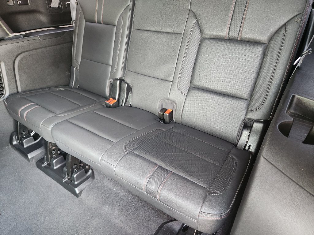 Used 2024 Chevrolet Suburban RST w/ Luxury Package AWD/4WD image 30