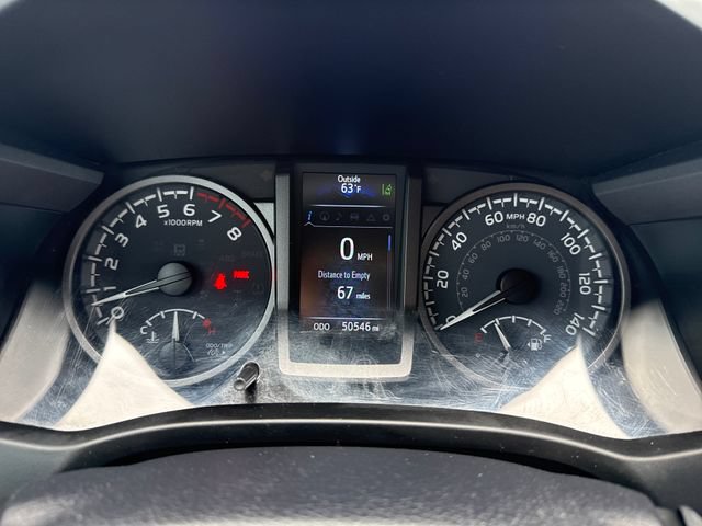 Used 2021 Toyota Tacoma TRD Off-Road w/ TRD Premium Off Road Package AWD/4WD image 23