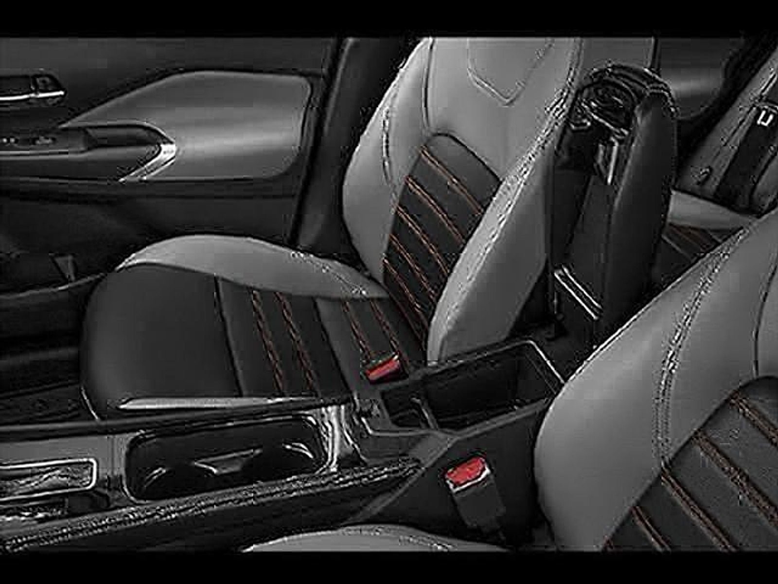 Used 2023 Nissan Kicks SR w/ SR Premium Package FWD image 26