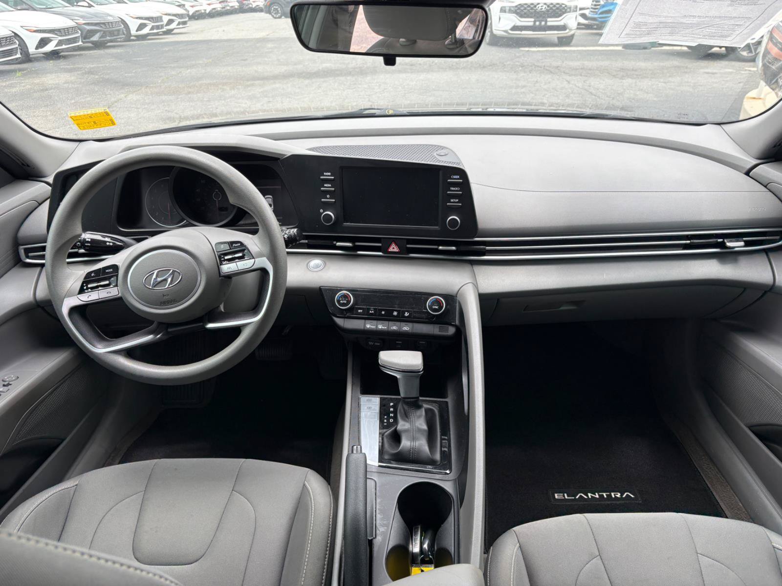 Used 2022 Hyundai Elantra SEL FWD image 19