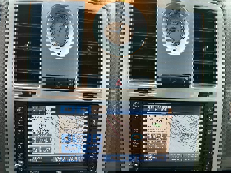 Used 2009 Chrysler 300 Touring image 15