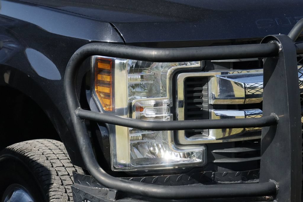 Used 2019 Ford F350 XL w/ STX Appearance Package AWD/4WD image 2