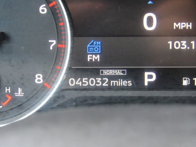 Used 2023 Mitsubishi Outlander SE image 42