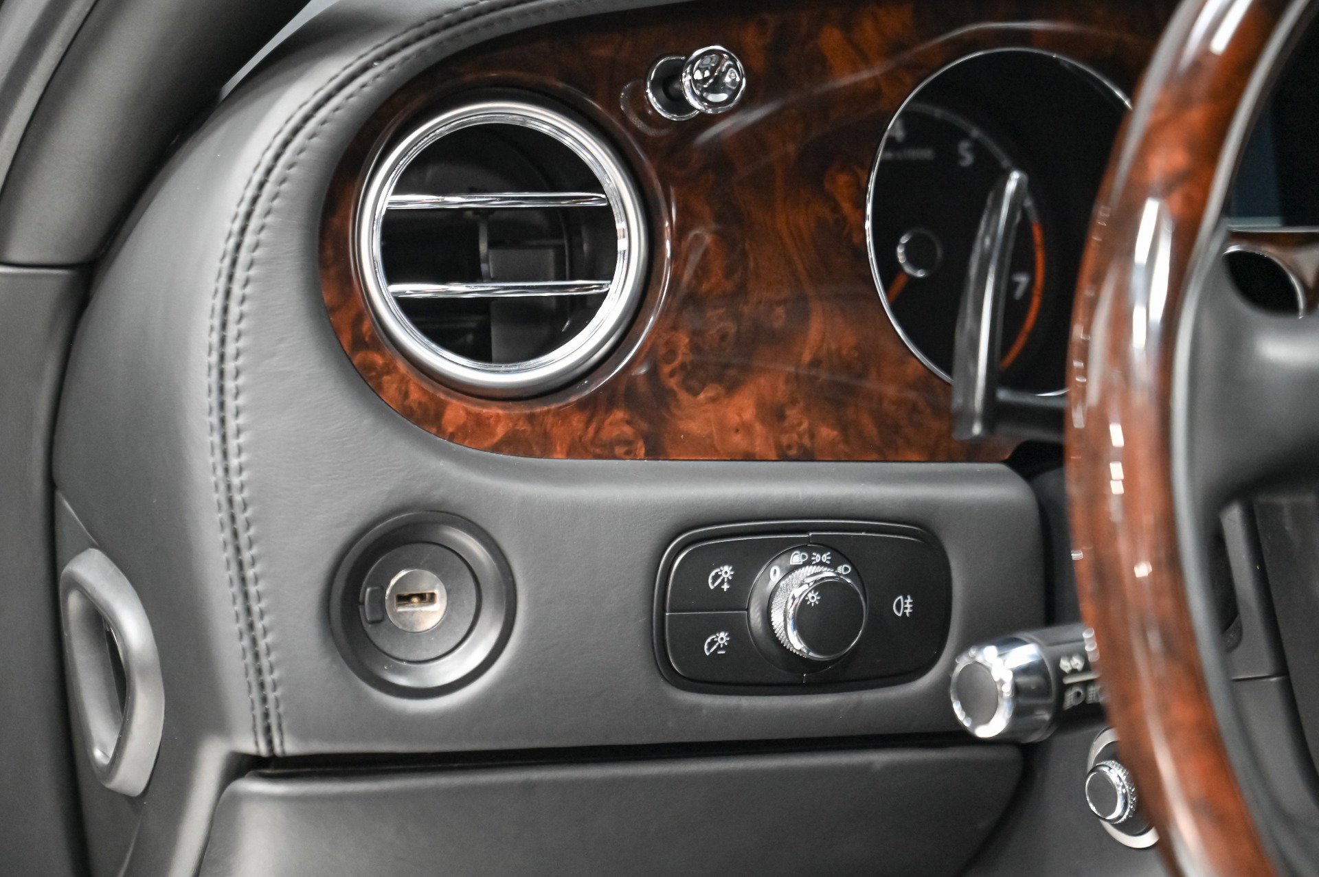 Used 2006 Bentley Flying Spur Flying Spur image 21