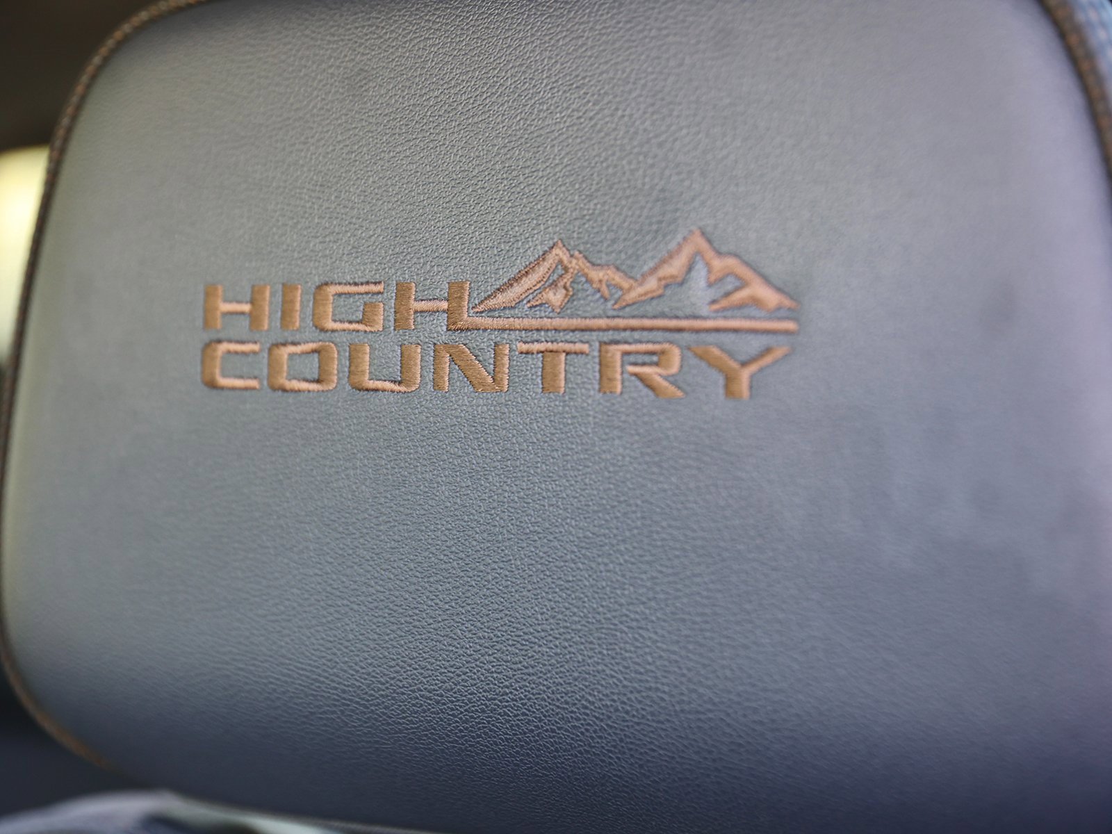 Certified 2023 Chevrolet Silverado 1500 High Country w/ Z71 Off-Road Package image 22