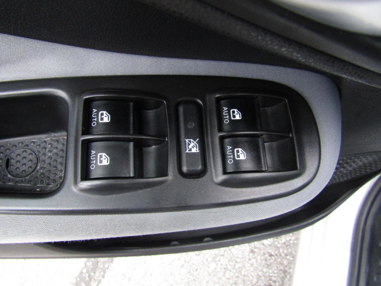 Used 2014 FIAT 500L Easy image 11