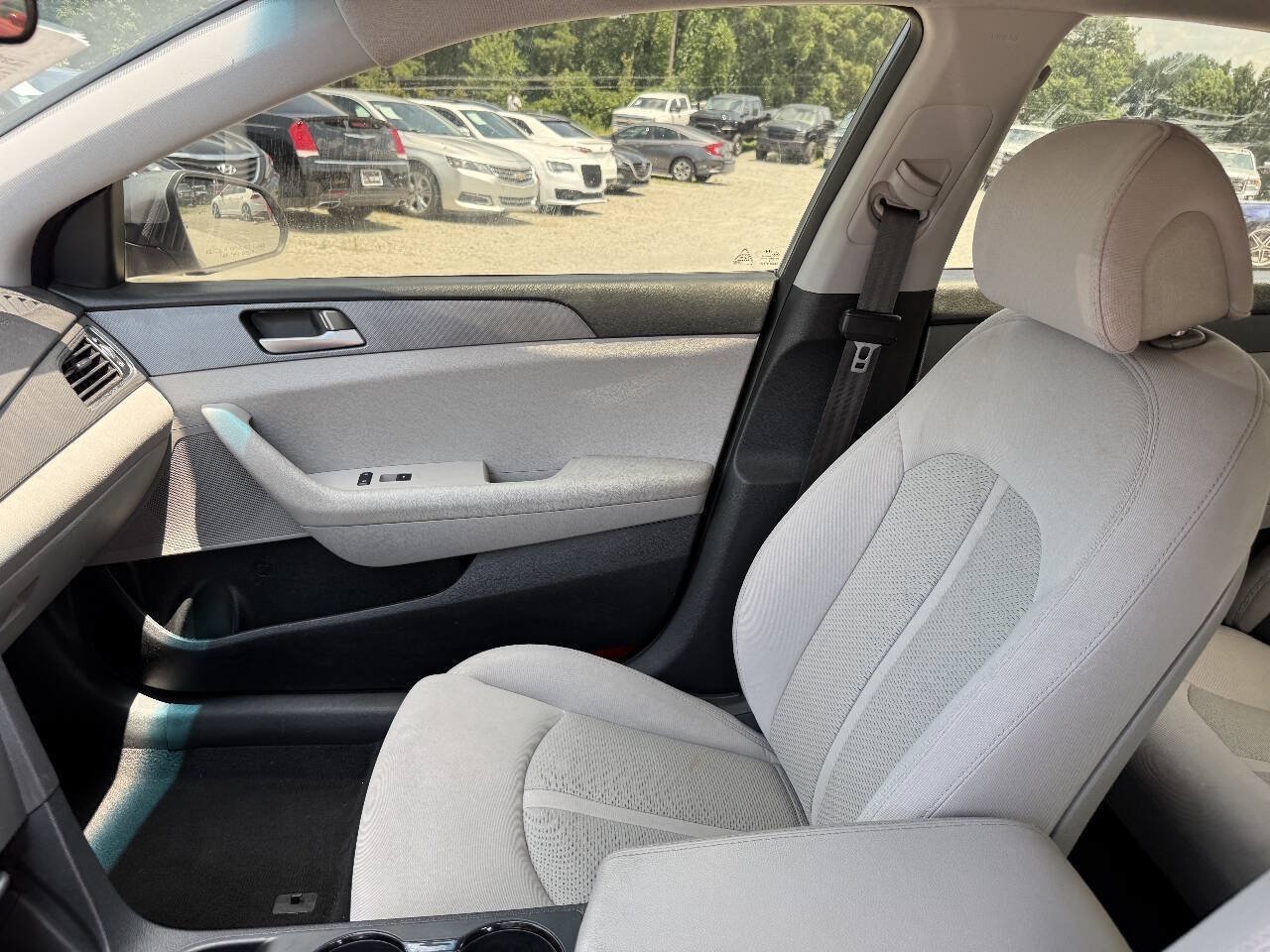 Used 2017 Hyundai Sonata SE FWD image 20