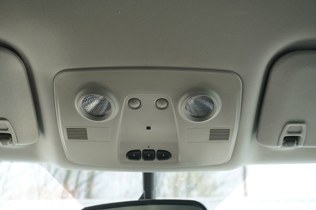 Used 2016 Chevrolet Traverse LT w/ Style and Technology Package AWD/4WD image 24