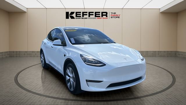 Used 2021 Tesla Model Y Long Range image 7