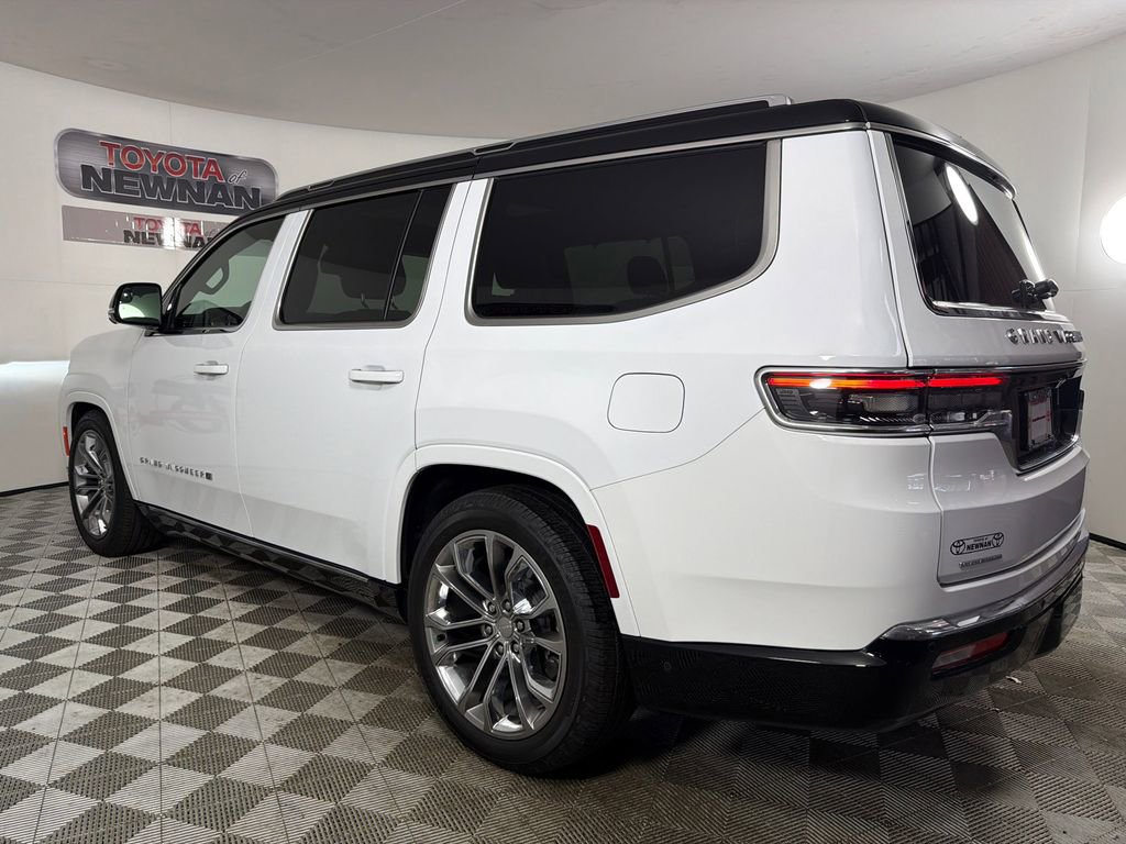 Used 2023 Jeep Grand Wagoneer Series II image 7
