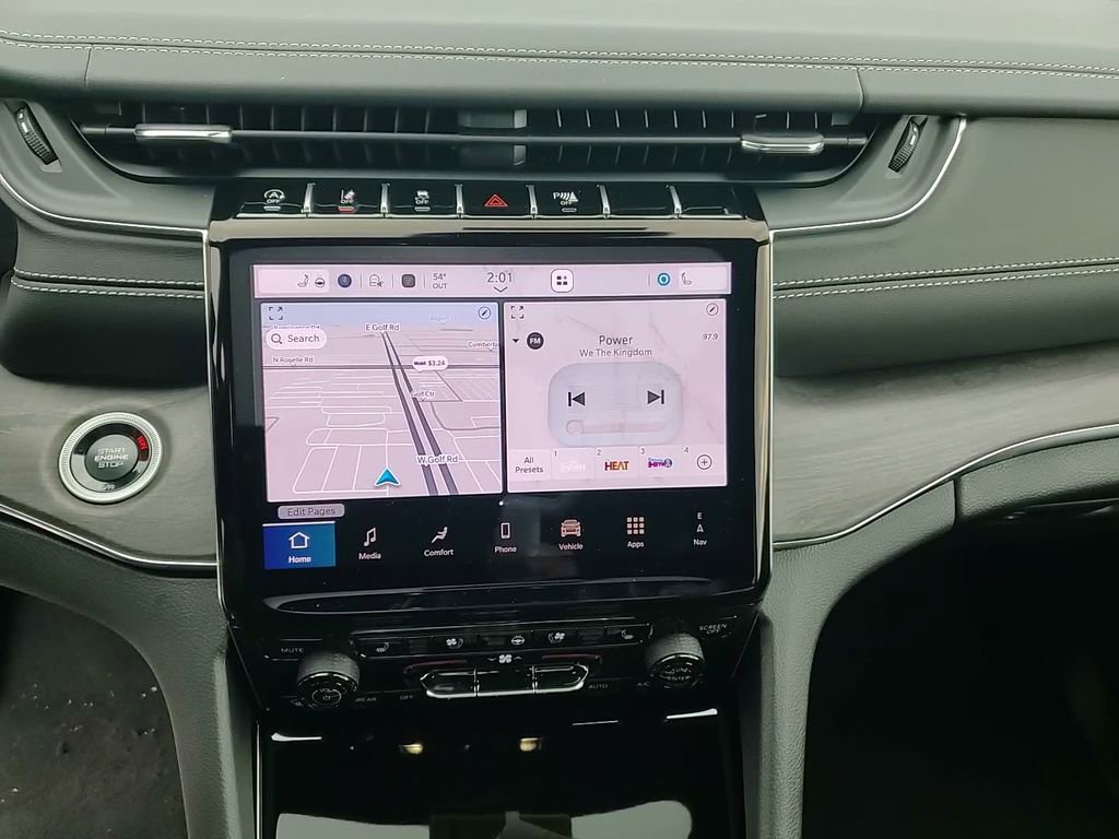 New 2025 Jeep Grand Cherokee L Overland w/ Trailer Tow Package image 31