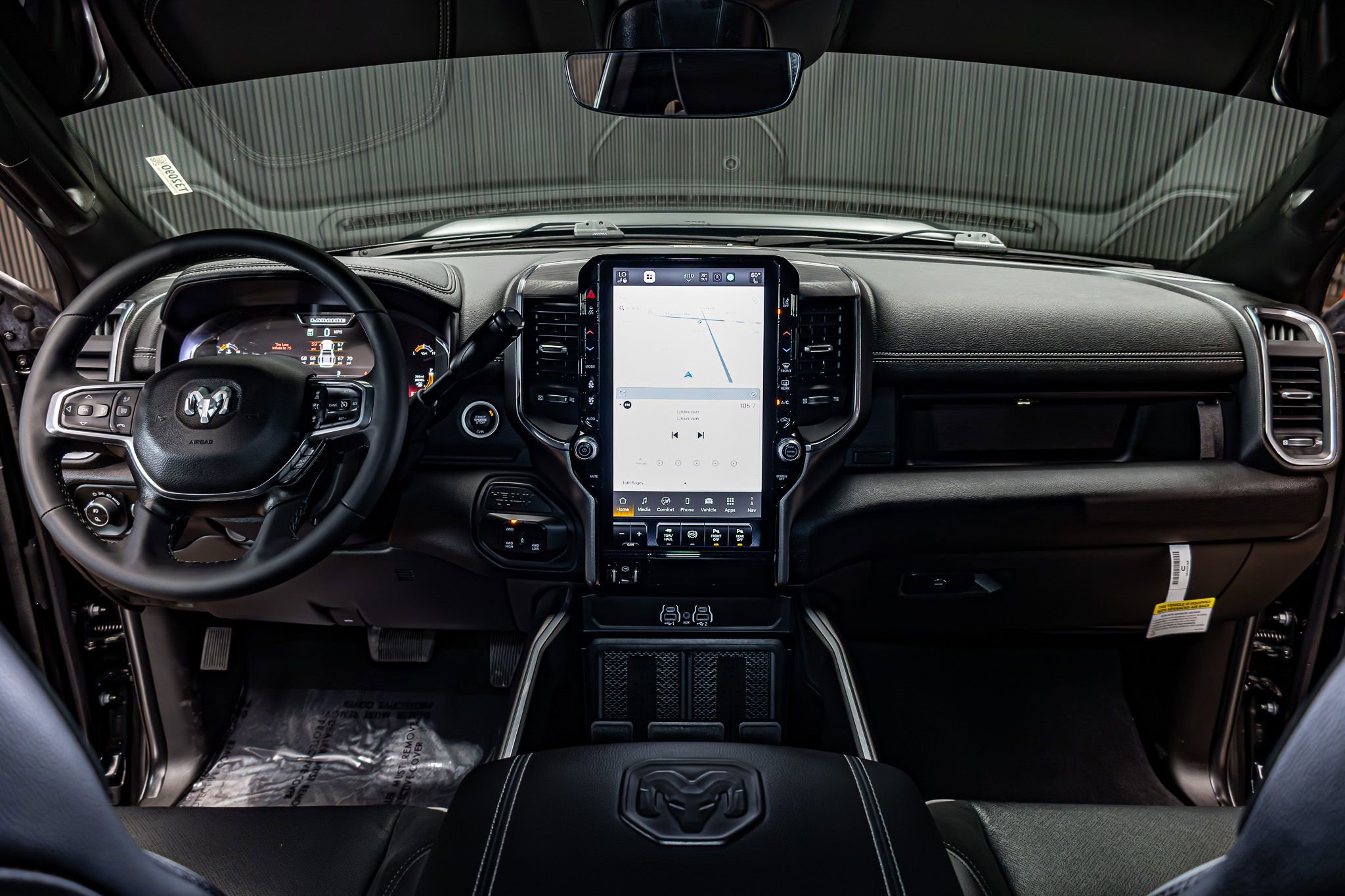 Used 2025 RAM 3500 Laramie image 20