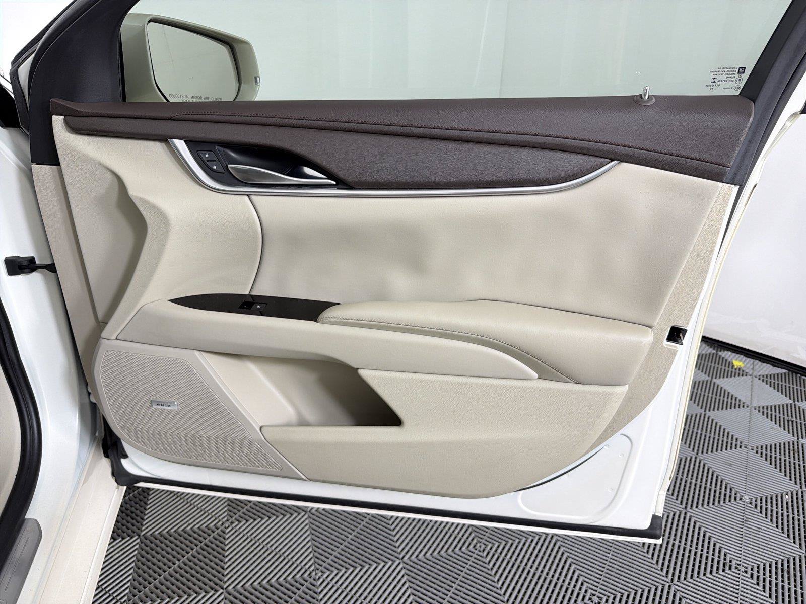 Certified 2014 Cadillac XTS FWD image 12