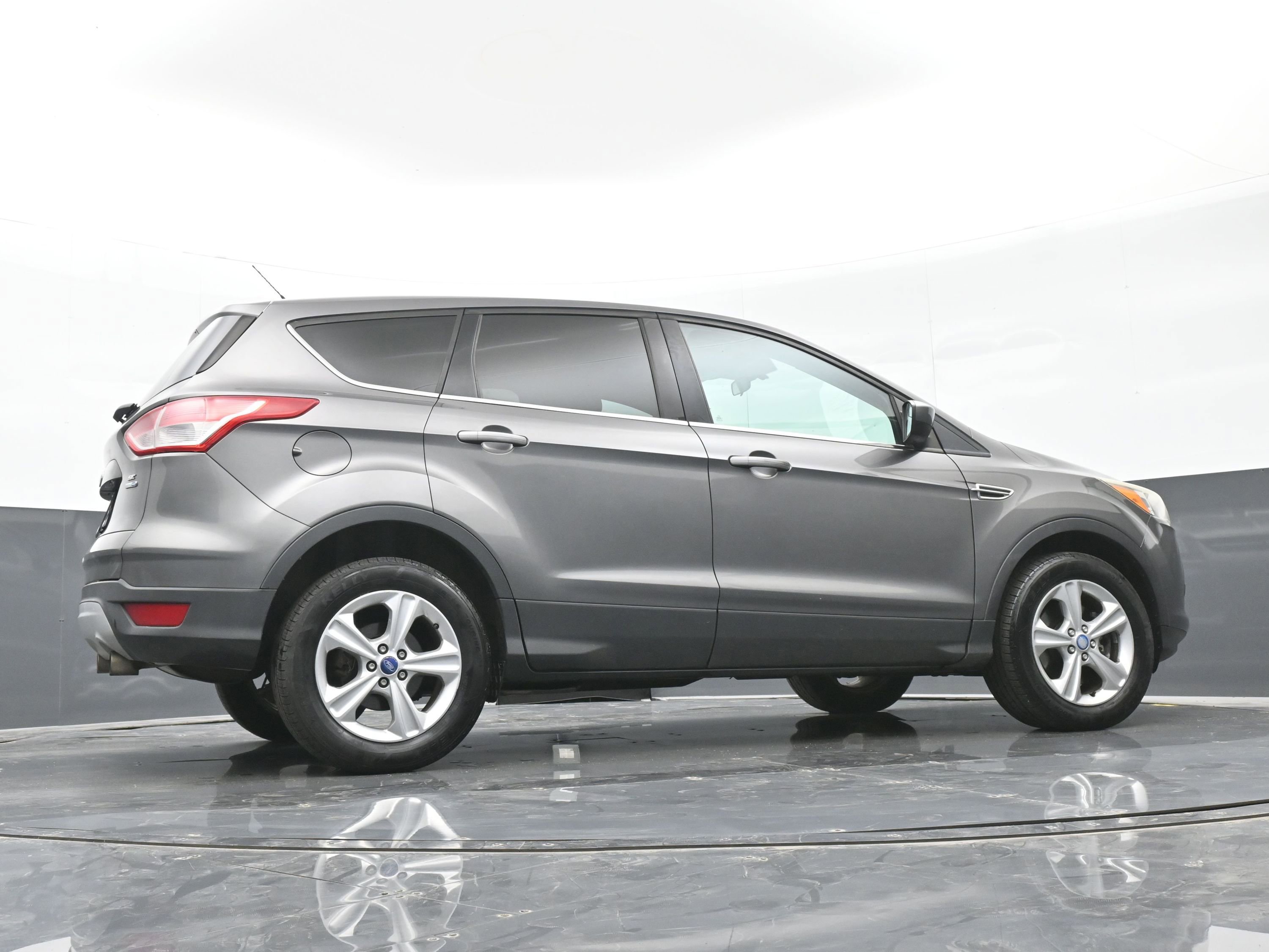 Used 2013 Ford Escape SE image 38