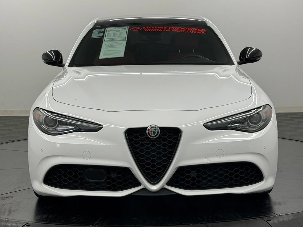 Used 2023 Alfa Romeo Giulia Veloce RWD image 6