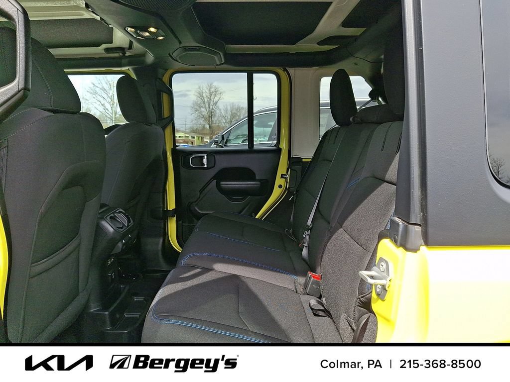 Used 2023 Jeep Wrangler Unlimited Rubicon 4xe AWD/4WD image 12