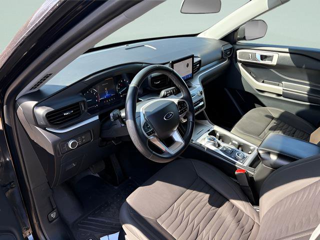 Used 2021 Ford Explorer XLT AWD/4WD image 7