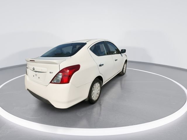 Used 2019 Nissan Versa SV image 8