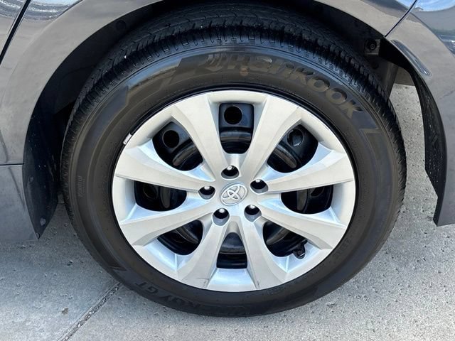 Used 2024 Toyota Corolla LE FWD image 30