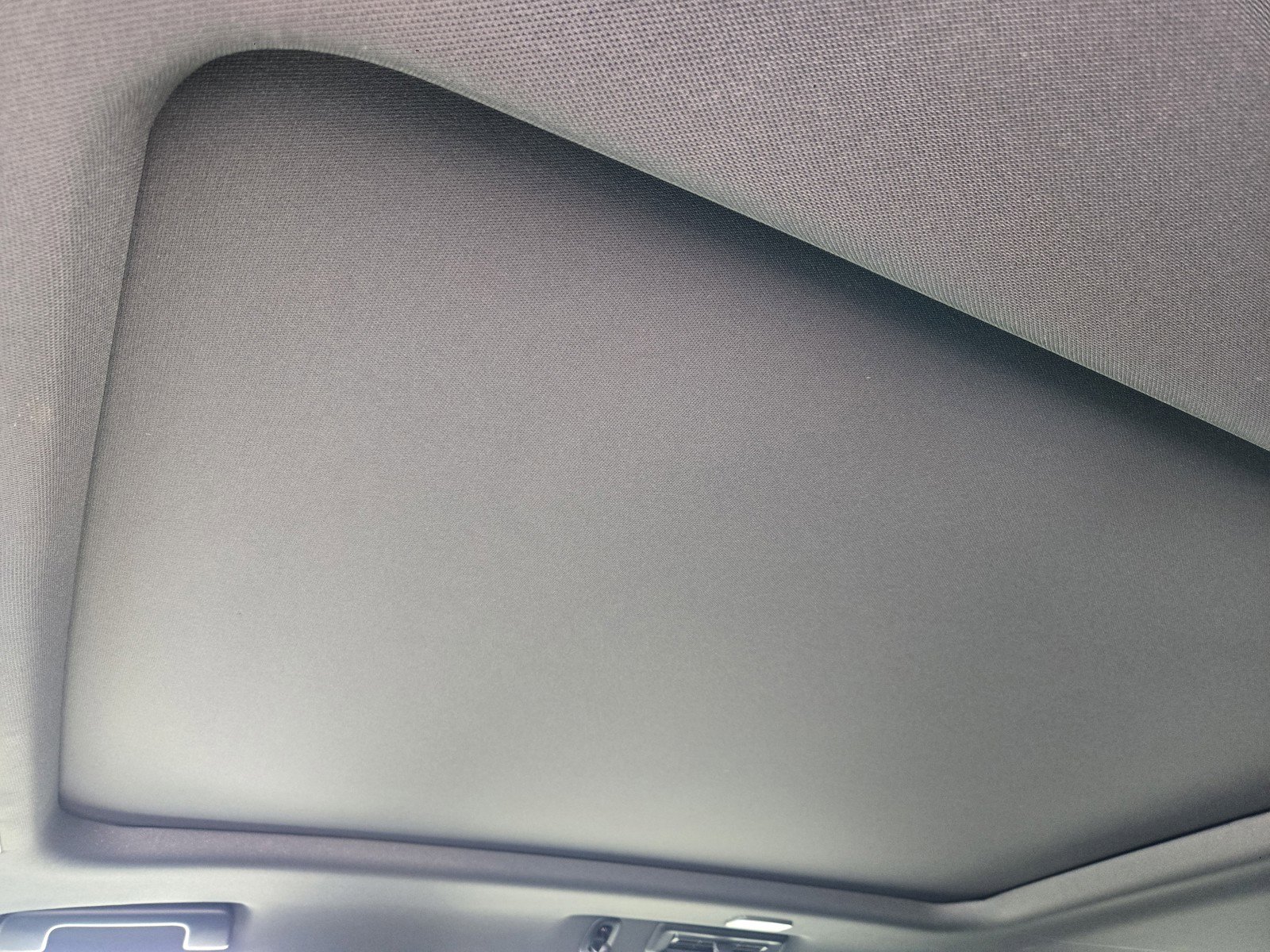 New 2026 Chevrolet Suburban Premier image 18