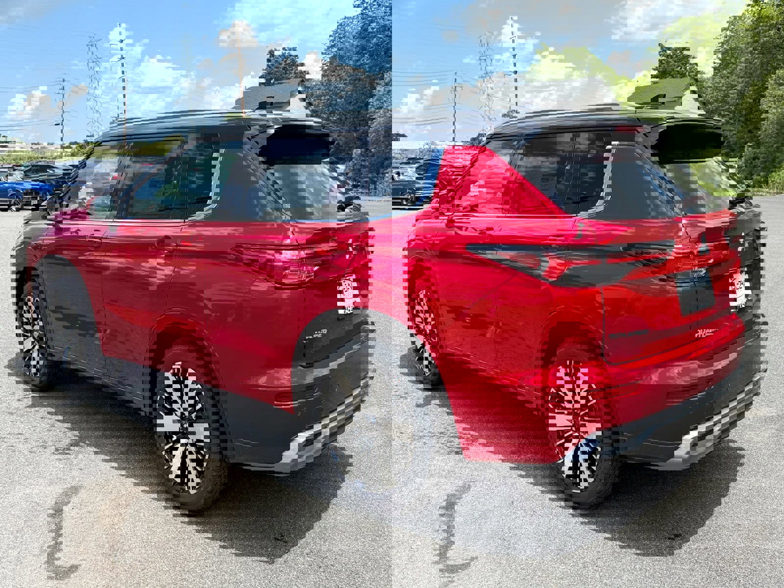New 2025 Mitsubishi Outlander AWD image 2