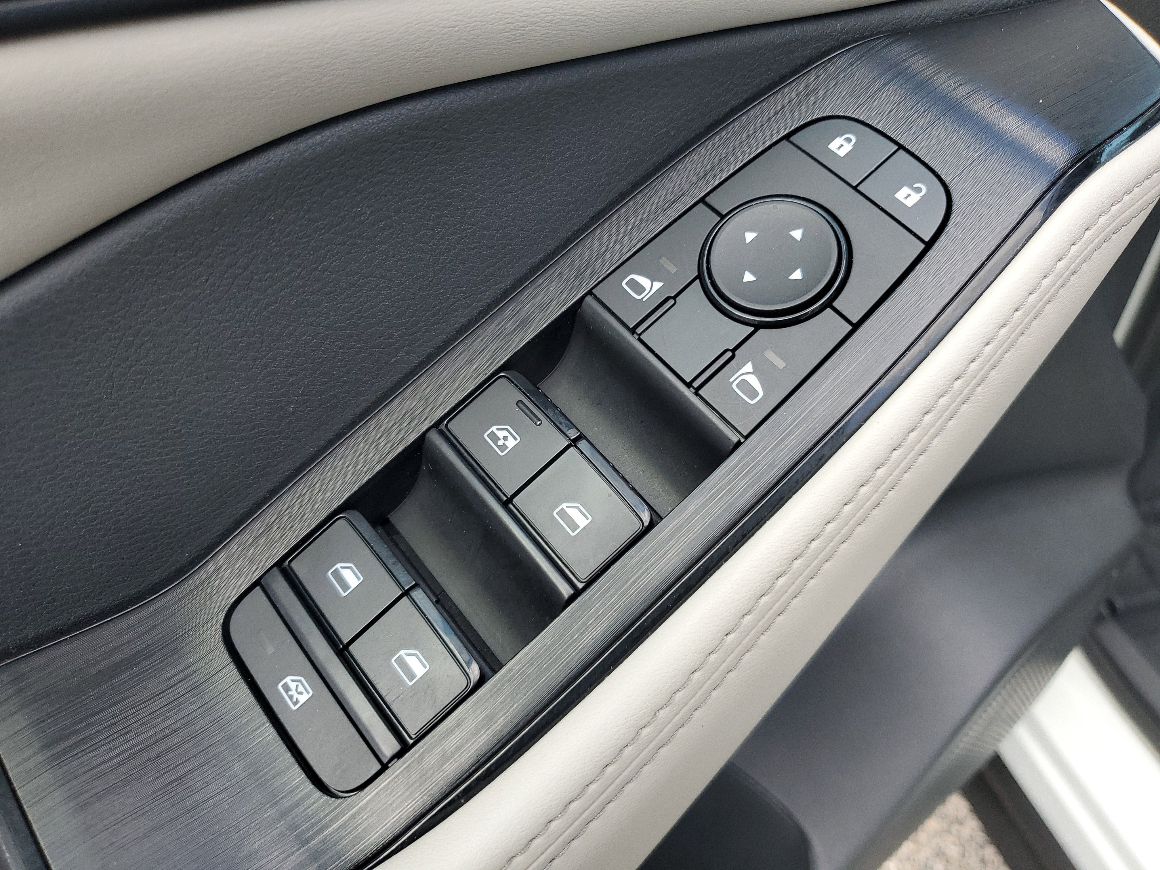 Certified 2022 Nissan Rogue SV w/ SV Premium Package image 29