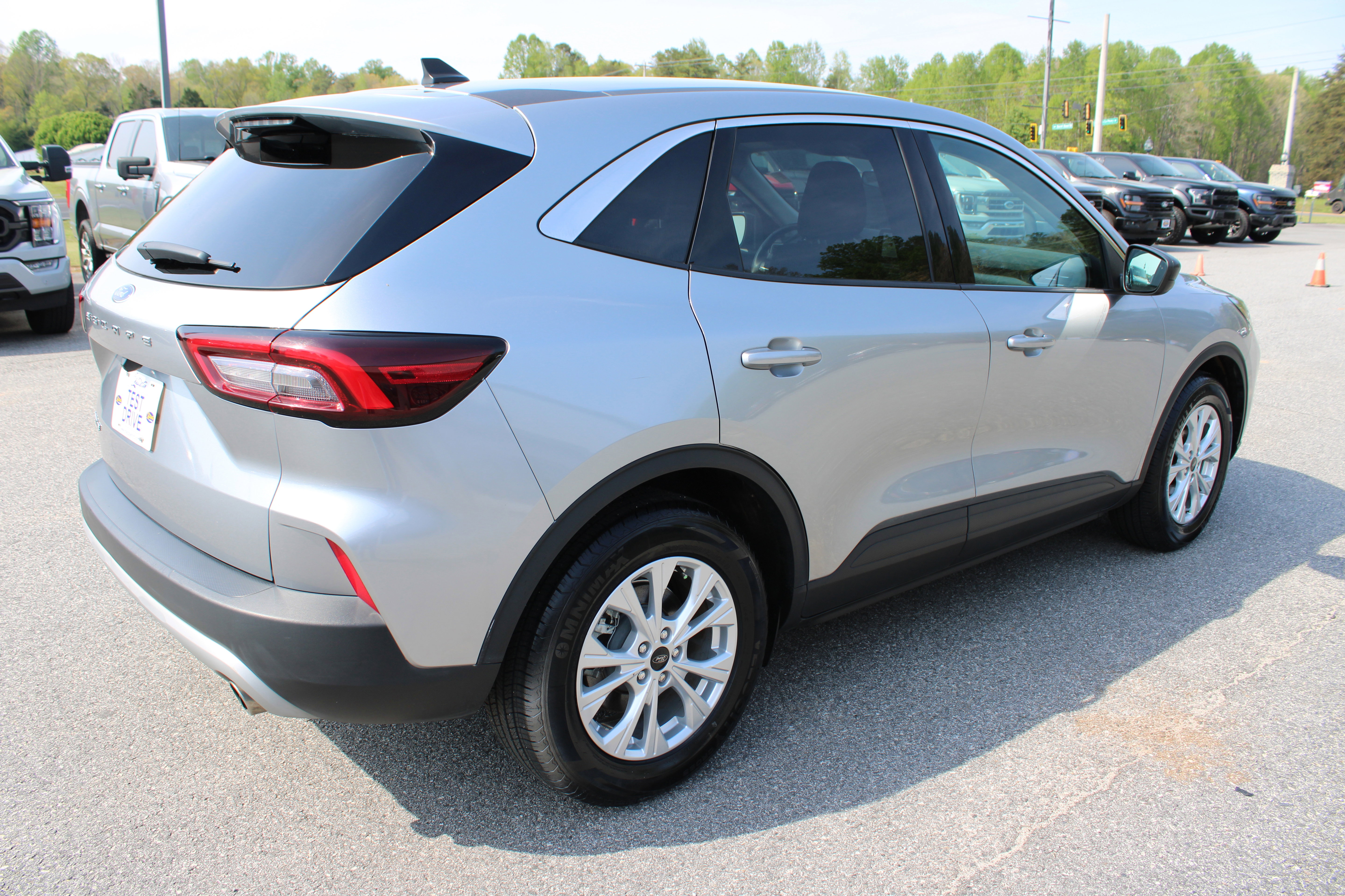 Used 2024 Ford Escape Active w/ Cold Weather Package image 6