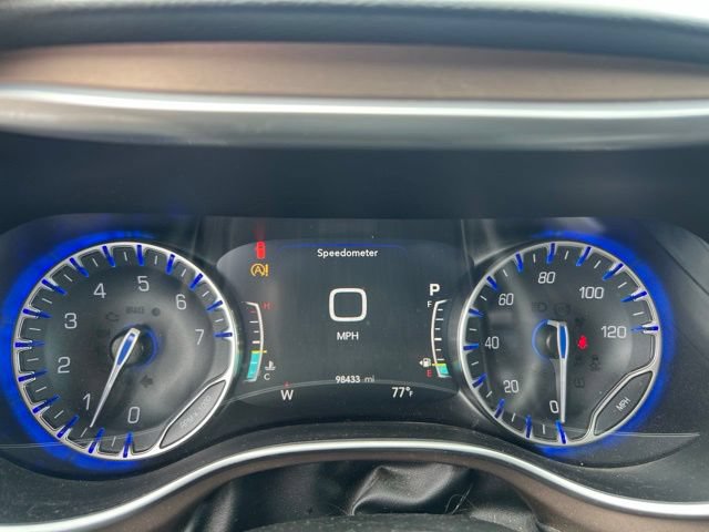 Used 2018 Chrysler Pacifica Touring-L Plus FWD image 20