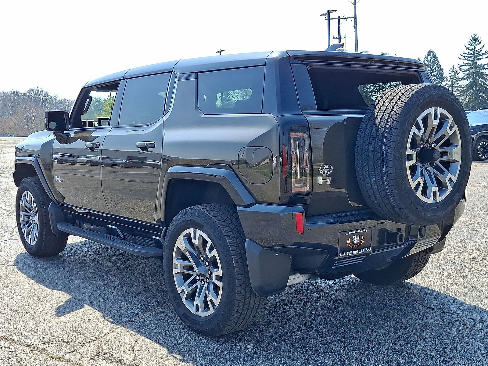 New 2025 GMC Hummer EV 3X w/ LPO, Cargo Utility Package AWD/4WD image 11