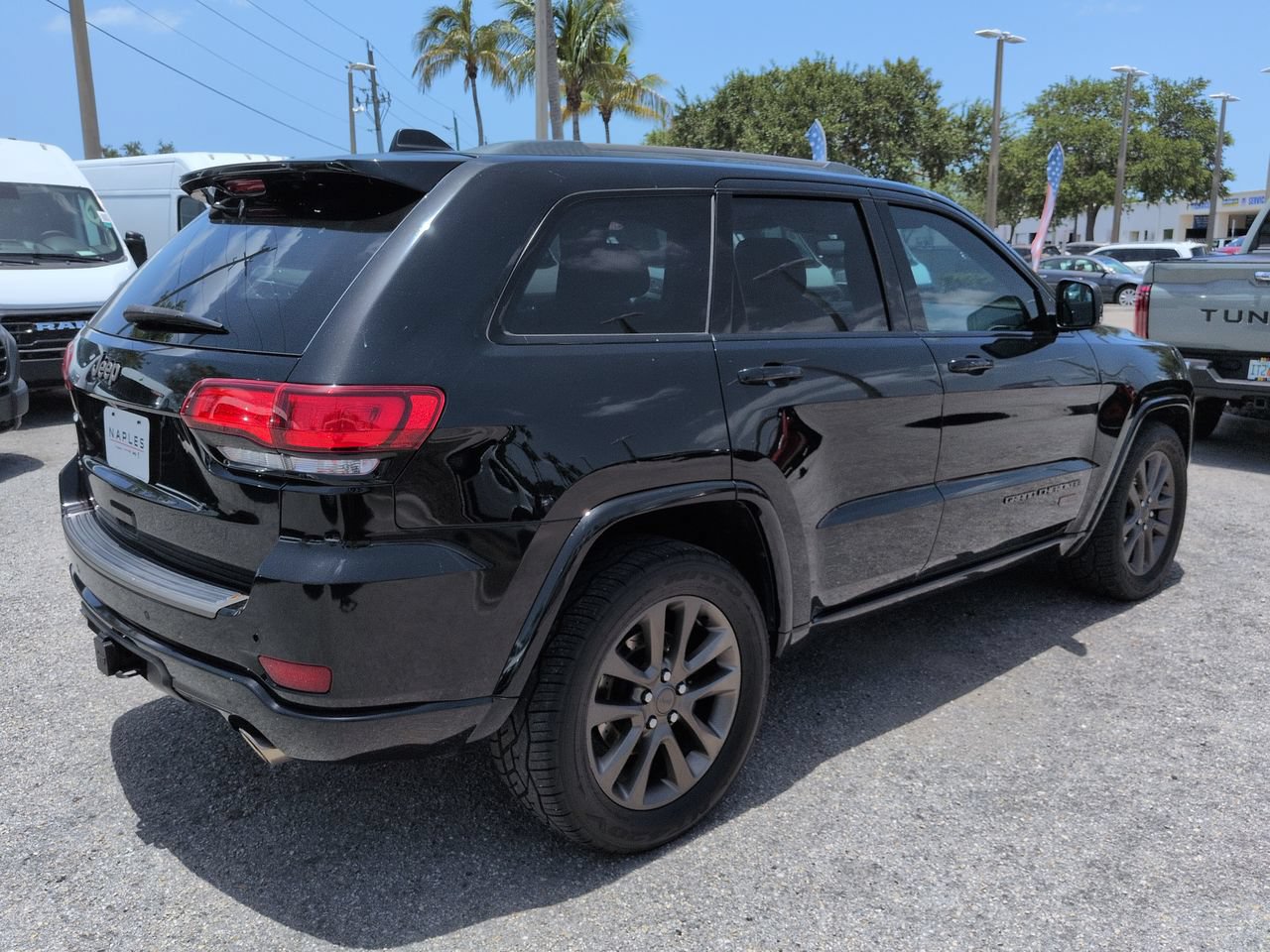 Used 2017 Jeep Grand Cherokee Limited 75th Anniversary AWD/4WD image 5
